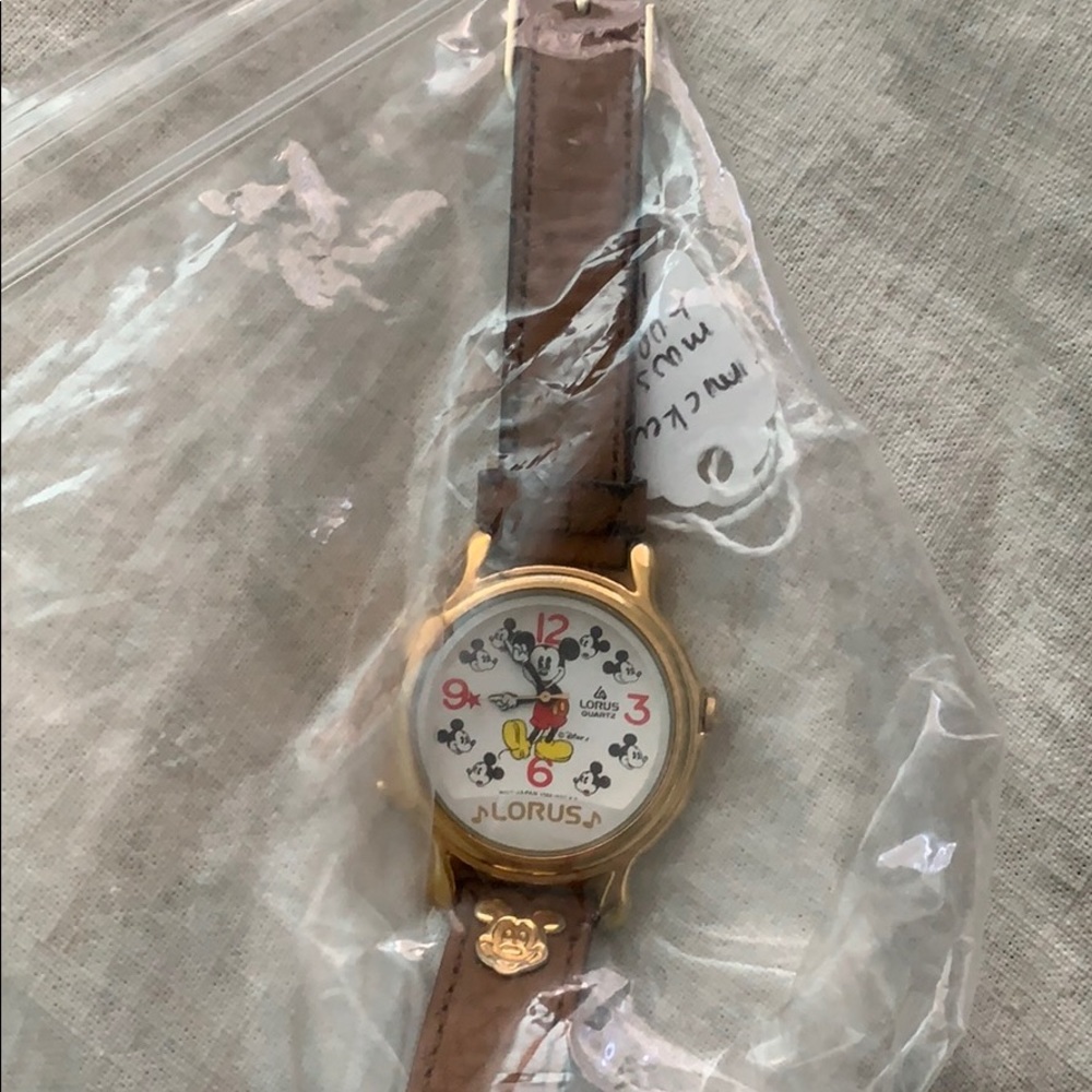 Mickey Singing watch Disney sound vintage leather